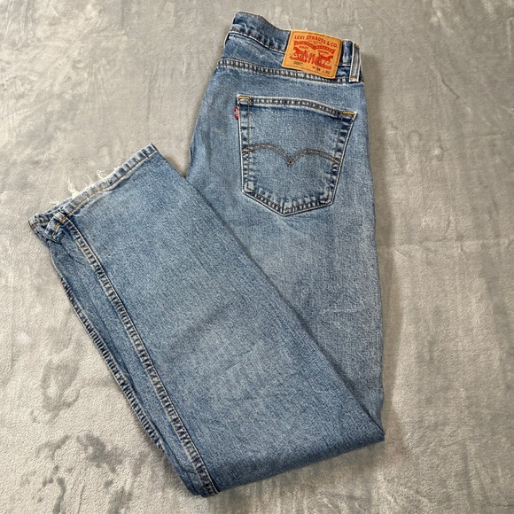 Levis Jeans Mens 34x32 505 Regular Fit Straight Leg Light Wash Blue Denim - Picture 7 of 8